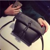 PBB8495 New style vintage tassel simple joker messenger bag