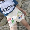 TE5143DDFS Scrawl white rough edge denim shorts