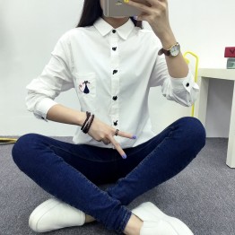 TE1650MLCS Embroidery cat print pocket simple shirt