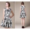 TE9099LLYG Europe fashion embroidery gold silk jacquard sleeveless dress