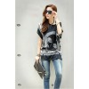 TE59211BLJL Baroque totem pattern off shoulder T-shirt black