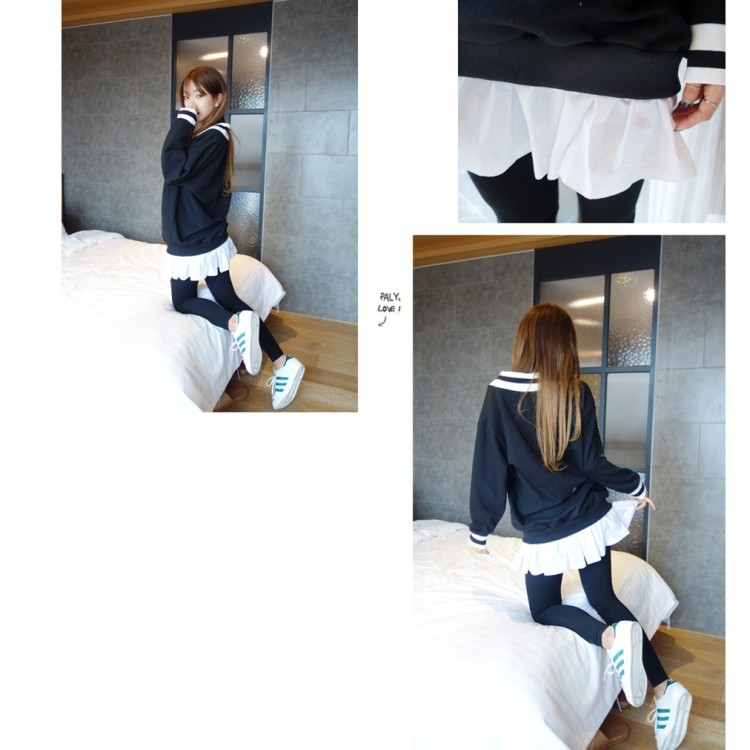sweatshirt with collar and skirt