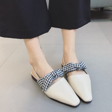 2017 new students Korean version of the flat flat with college wind sweet bow flat sandals