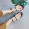 Rome word buckle toe sandals female 2017 summer Korean version of the chain slip skid flat flat with the folder foot shoes