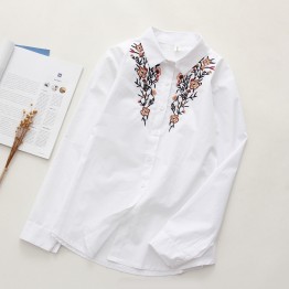 6900 # 2017 Fall new Korean version of loose long sleeves flowers embroidered students wild cotton shirt