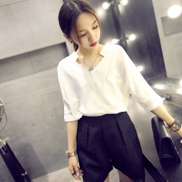 9105 White chiffon shirt loose V-neck bat sleeves new shirt