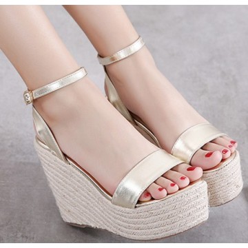 Summer new hemp rope at the end of the word buckle with thick high-heeled slope with sandals gold silver sandals waterproof platform
