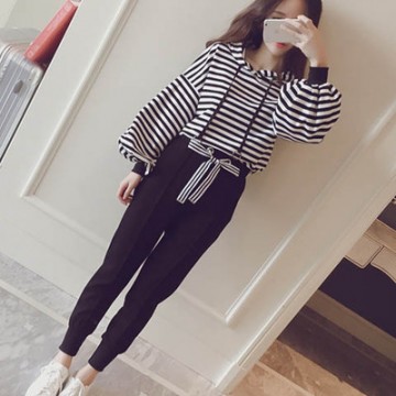 Spring and autumn Korean striped sports and leisure suit hooded student sweater two set