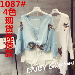 1087 large V-neck exquisite bird embroidery trendy holes round neck sweater
