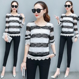 9036 Hollow long-sleeved lace bottom shirt slim blouse