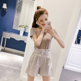 Summer round neck T-shirt with empire waist wide leg shorts