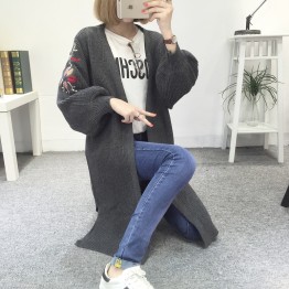 8088 # 2017 new women's sweater cardigan jacket embroidered lantern sleeves loose long sweater