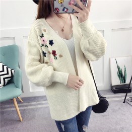 1079 # real shot autumn new lantern sleeves sweater sweater women loose Korean wild embroidery sweater shirt