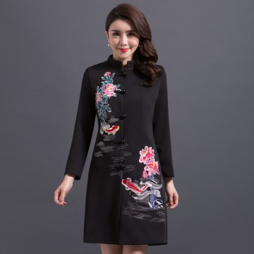 2017 Autumn in the long paragraph fashion mother loaded loose embroidery coat jacket 841 #