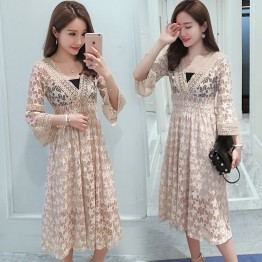 1790 # early autumn Korean version of the lace V-neck lace pregnant women dress (with tube top)