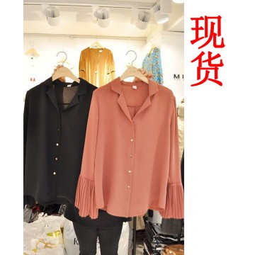 9872 Autumn new pleated flare sleeves lapel shirt female art fan casual wild shirt Korean tights tide