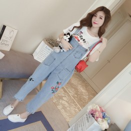 916 a large number of spot Korean students floral embroidered jeans women's belt pants loose holes burr pants