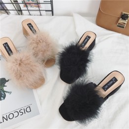 A777-8 ostrich hair fur ball slippers