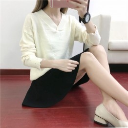 852 V collar loose sweater