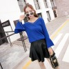5811 Korean fashion color matching V-neck trumpet sleeve sweater